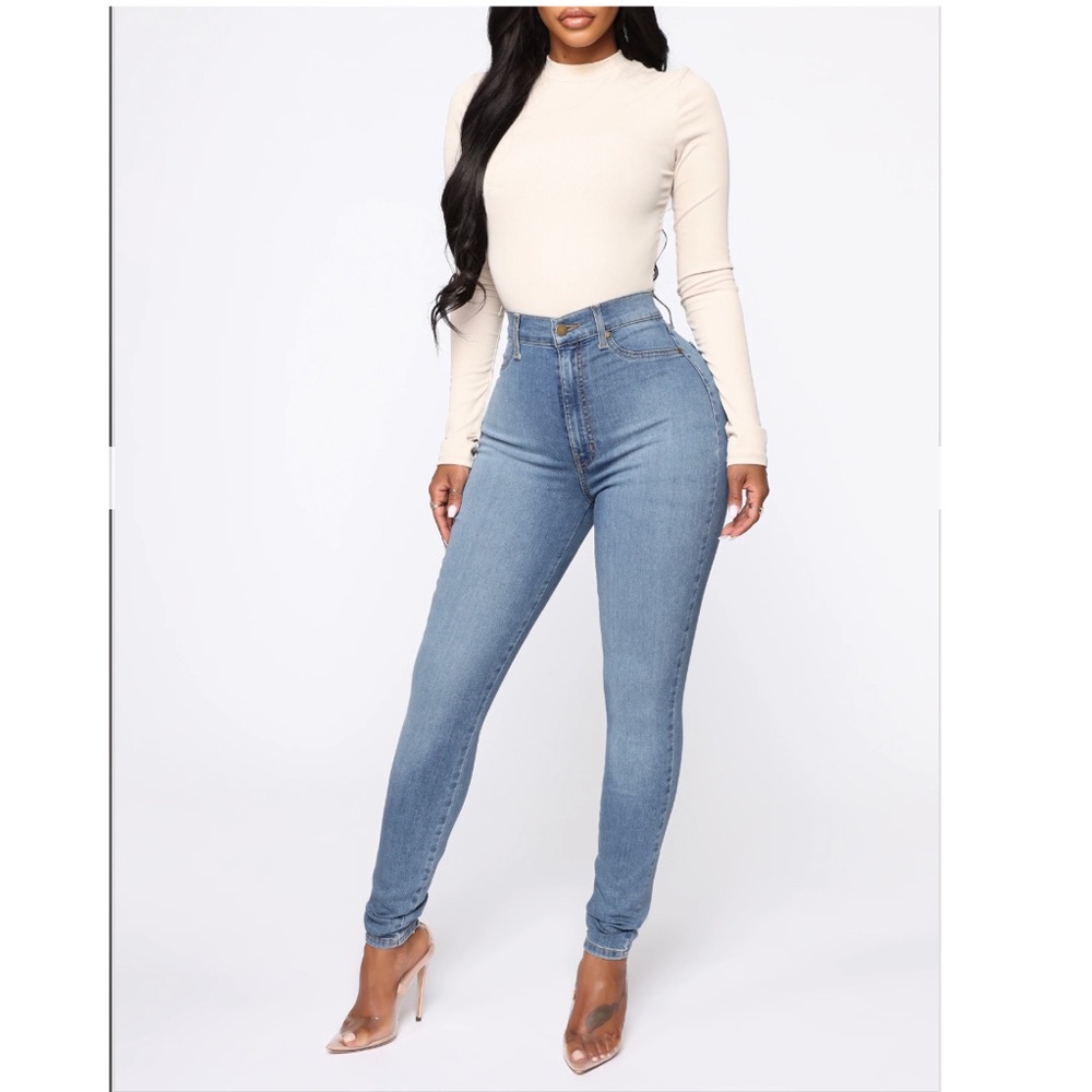 ✨ Fashion Nova Light Wash Skinny Jeans, Size 3✨